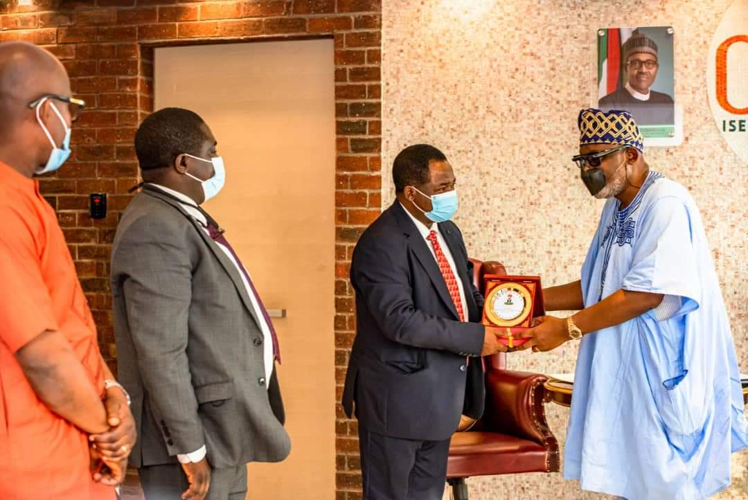 AJAYICROWTHER UNIVERSITY TO CONFER DOCTORATE ON GOVERNOR AKEREDOLU